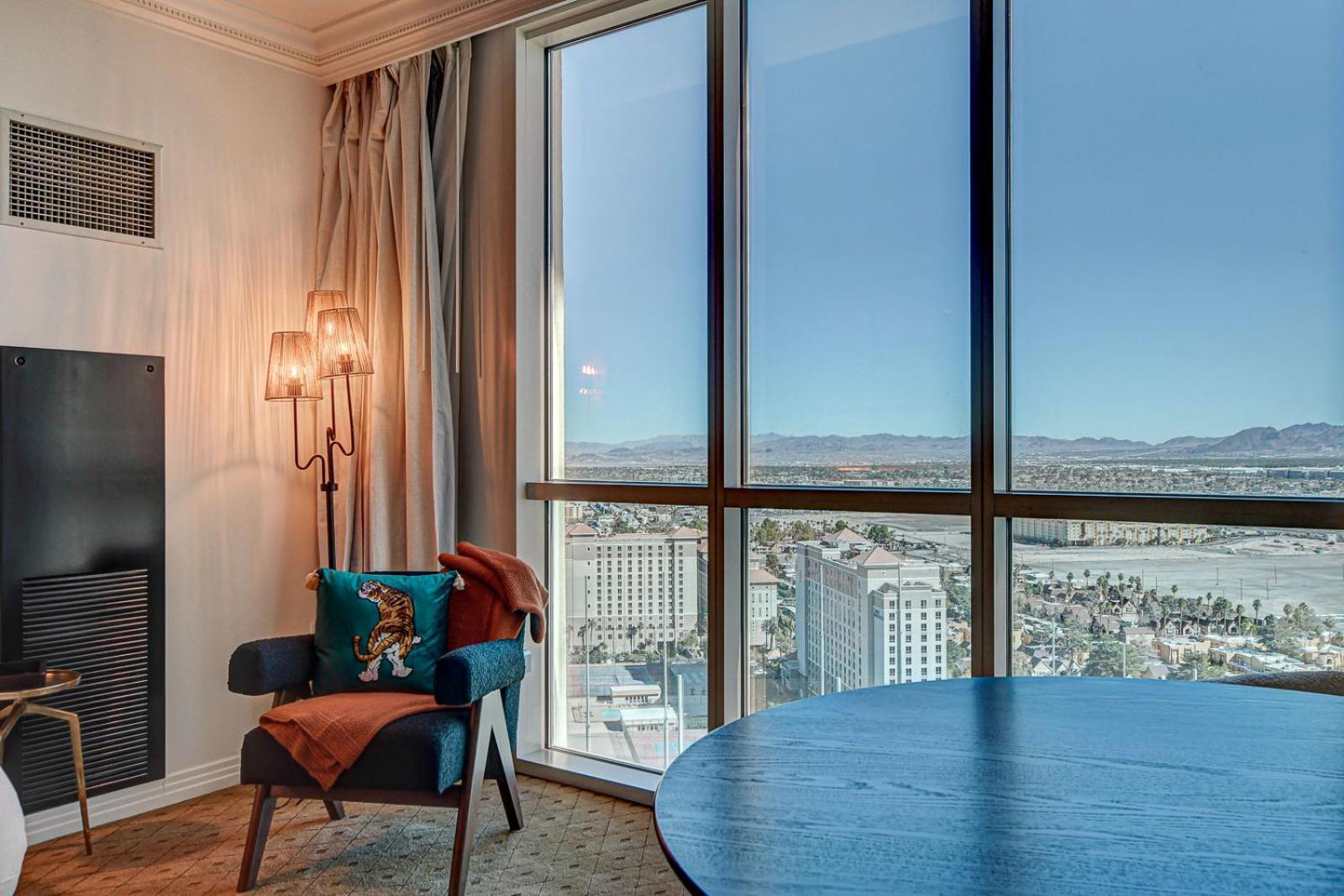 Amber Crest At The Mgm Signature Tower 3 Aparthotel